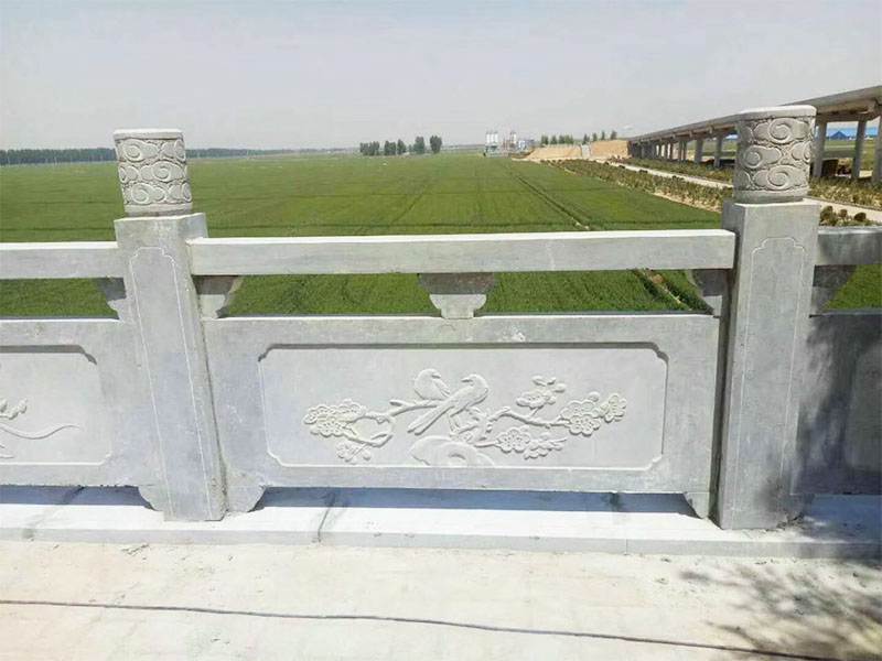 青石栏杆